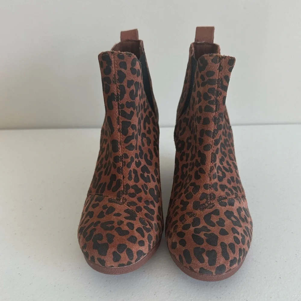 Women’s TOMS‎ 6.5 Kelsey Leopard Wedge Boots